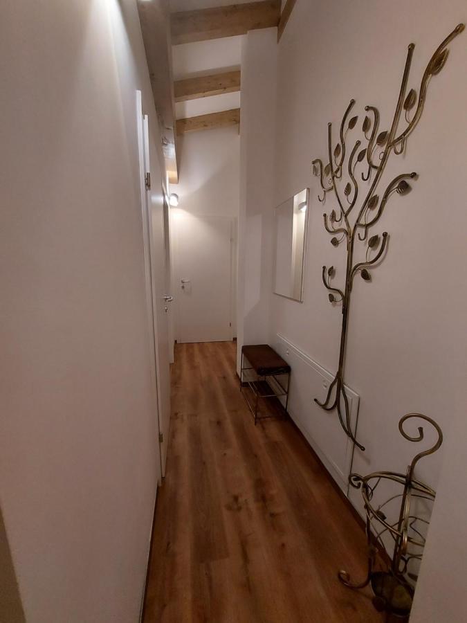 Auszeit Steiraland Penthouse 9 Mit Grossen Balkon Und Parkplatz Lägenhet Leoben  Exteriör bild